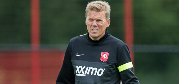 Foto: Jansen hoofdtrainer FC Twente, Schreuder assistent