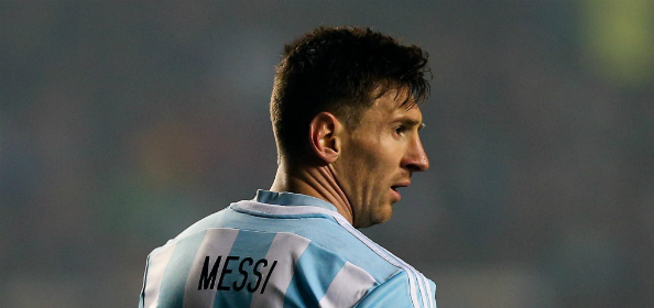 Foto: Messi bejubelt zijn idool: “Een groot voetballer gaat met pensioen”