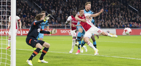 Foto: ‘Ajax heeft me nog geen nieuw contract aangeboden’