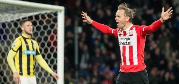 Foto: De Jong vertelt hoe Ajacieden op zijn PSV-transfer reageerden