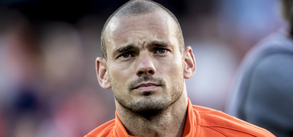Foto: ‘Sneijder laat contract in Istanbul ontbinden’