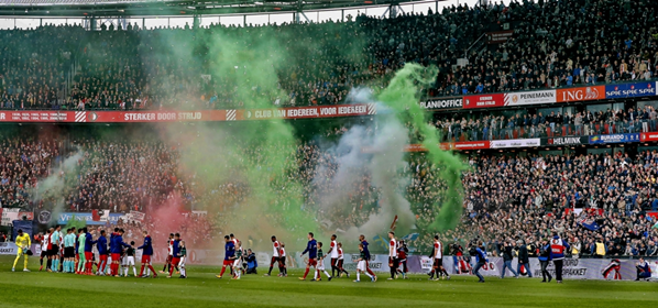 Foto: Ajacied slaat slag na ontvangen Feyenoord-brief