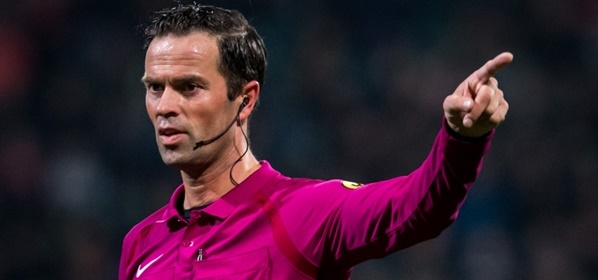 Foto: Nijhuis geeft tekst en uitleg over intrekken penalty PSV