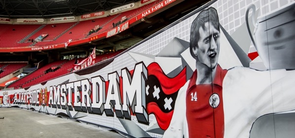 Foto: ? Ajax en Rijkaard onthullen standbeeld Cruijff bij de Arena