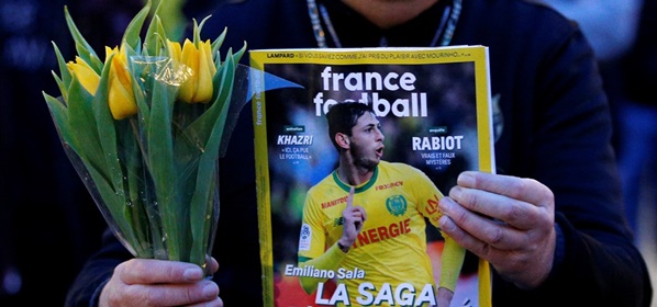 Foto: Nantes eert Sala door te spelen in ‘Argentijnse shirts’
