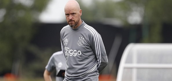 Foto: Ten Hag voert verandering door bij Ajax: ‘Dat is nu een beetje mijn rol’