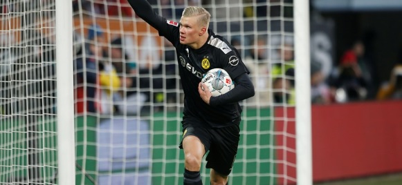 Foto: ‘Dortmund zit niet stil en wil na Haaland volgende toptalent binnenhalen’