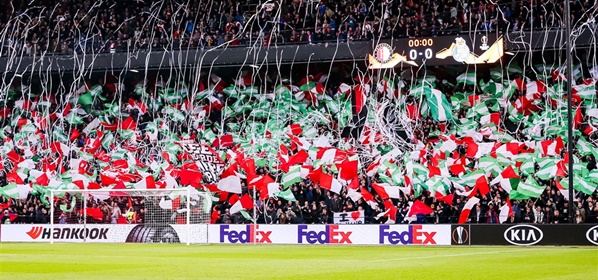 Foto: Bizar: racisme na transfer van Feyenoord naar Ajax