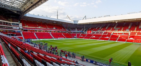 Foto: ‘Stadiondirecteur Feyenoord zou eens op bezoek moeten gaan in Eindhoven’