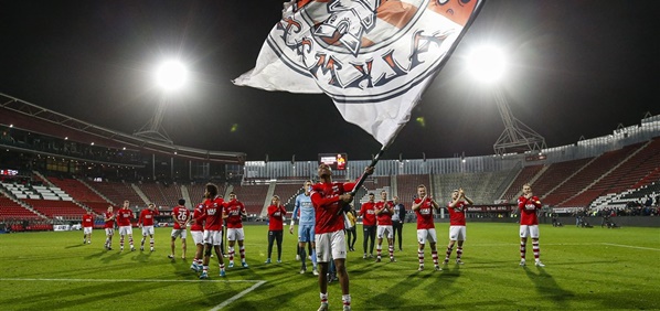 Foto: KNVB zit met handen in het haar over AZ-Feyenoord en Utrecht-Ajax