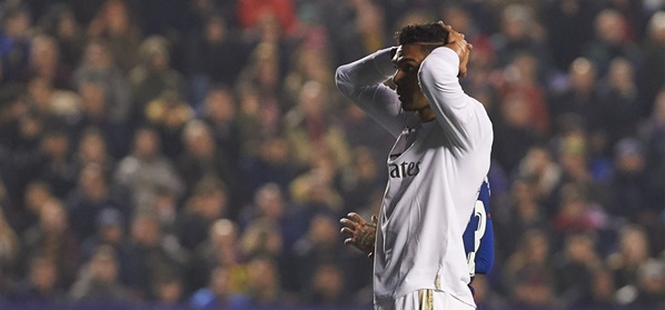 Foto: Real Madrid blameert zich en schenkt Barça koppositie