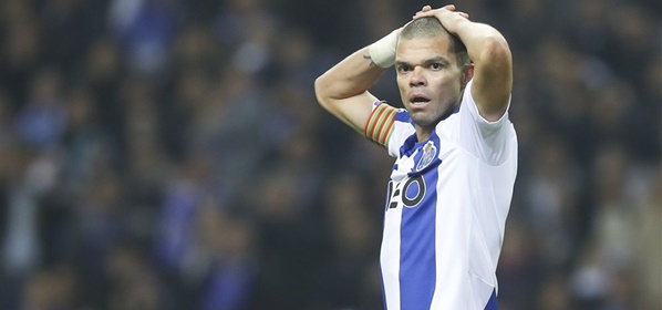 Foto: VIDEO: Pepe gaat volledig door het lint na duikeling Sterling