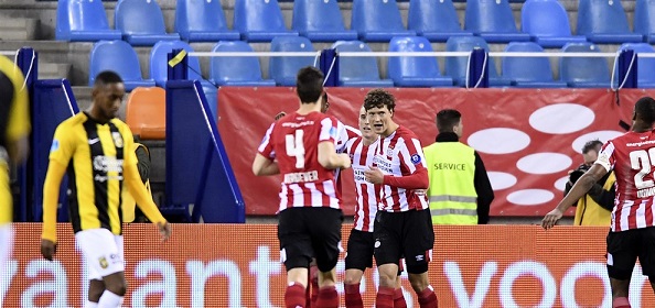 Foto: PSV mag ‘een beetje’ denken aan kampioenschap: ‘Ajax krijgt het nog heel zwaar’