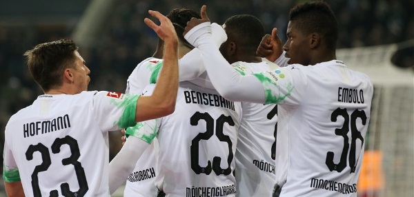 Foto: Winst voor Mönchengladbach in eerste Bundesliga-duel zonder publiek ooit