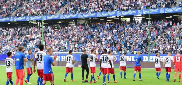 Foto: Geen voetbal, maar wel onrust bij HSV: voorzitter de laan uit gestuurd