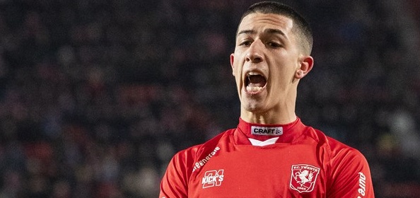 Foto: Kritiek op FC Twente: “Ze dwongen me om te spelen”