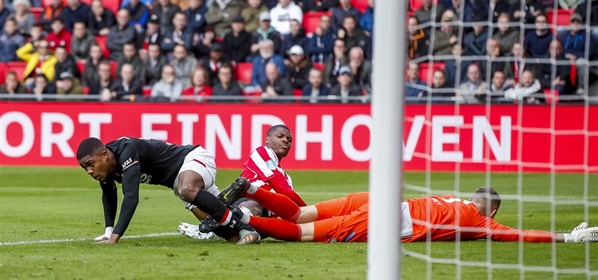 Foto: Te bizar voor woorden: ‘KNVB wilde CL-ticket AZ aan PSV geven’