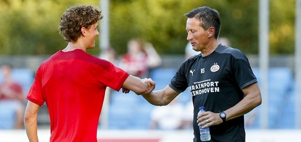 Foto: Schmidt ziet achilleshiel PSV en wil versterking