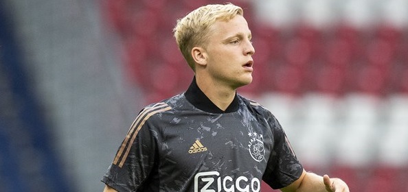 Foto: ‘Van de Beek verklapt nieuwe club aan Ajax-spelers’