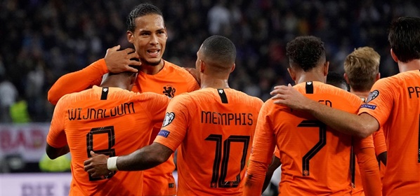 Foto: KNVB onthult het spiksplinternieuwe Oranje-shirt