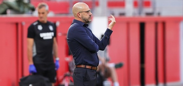 Foto: Leverkusen-directeur Völler legt ontslag Bosz uit