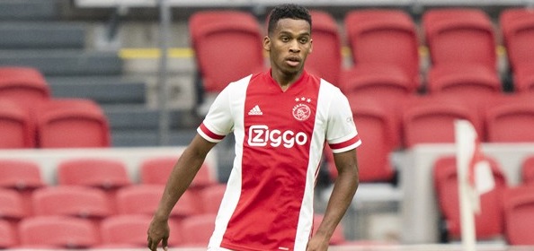Foto: Ajax slaat grote slag: potentiële basisspeler verlengt tot 2024