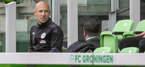 Foto: ‘Het is maar goed dat Robben op de tribune zat, anders had hij hem aangevlogen’