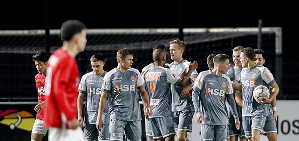 Foto: Volendam kleineert na PSV-talenten ook Jong AZ
