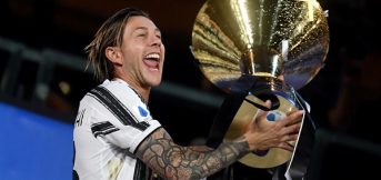 ‘Juventus houdt uitverkoop door financiële sores’