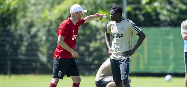 Foto: ‘Pijnlijke boodschap voor bij Ajax teruggekeerde Bandé’
