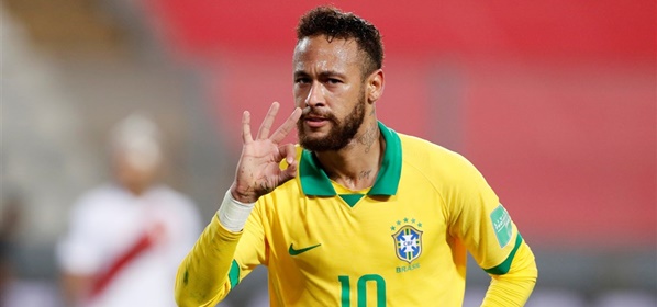 Foto: Neymar gaat viral door kus naar ruziënde rivaal (?)