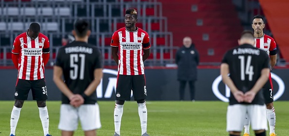 Foto: PSV-dissonant Zahavi boos na wissel: ‘Dat zegt genoeg’
