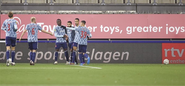 Foto: Zelfs buitenland schrikt van Ajax: ‘Feyenoord én PSV’