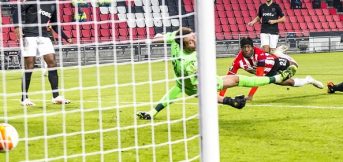 PSV doet goede zaken na comeback tegen PAOK