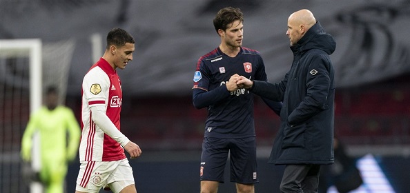 Foto: Ten Hag laakt Ajax: “En de trainer voorop”