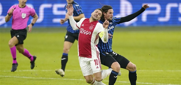 Foto: Ajax-groepering uit frustratie: “Rot toch op man!”