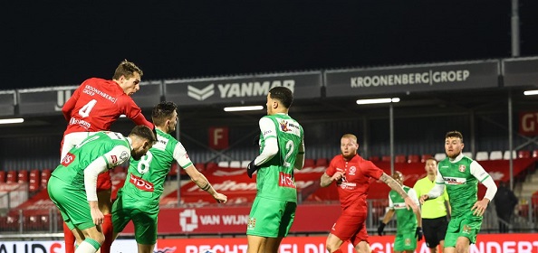 Foto: Almere City neemt pas in slotfase afstand