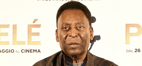 Foto: Pelé laat na zware operatie van zich horen