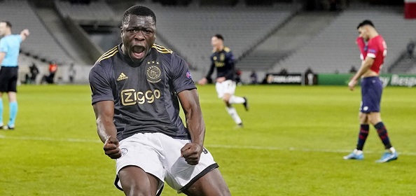 Foto: ‘KNVB naait Ajax: waar bemoeit hij zich mee?’
