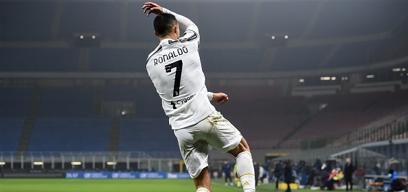Foto: ‘Recordbreker Ronaldo vestigt zich naast het heilige voetbalmonster’