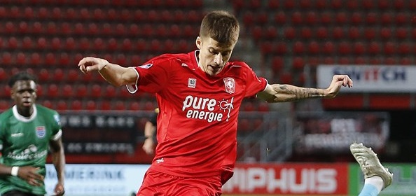 Foto: Twente moet Ilic weken missen na rood tegen PSV