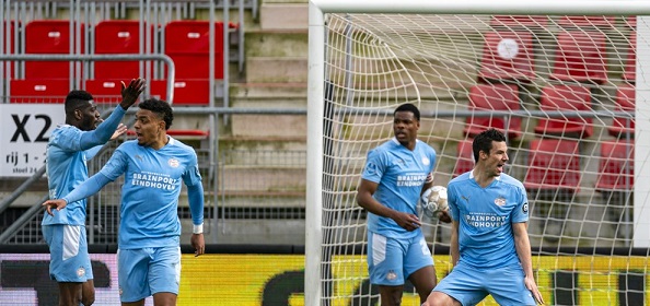 Foto: PSV’er valt weer tegen: “Hij onderscheidt zich niet”