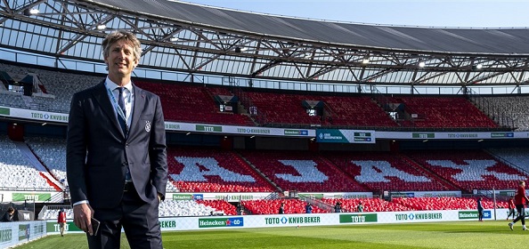 Foto: Van der Sar blij met verlenging: “Veel interesse in hem”