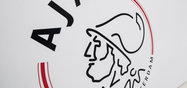 Foto: ‘Nieuw thuisshirt Ajax uitgelekt: mét oude logo’ (?)