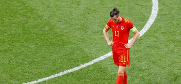 Foto: VIDEO: Gareth Bale loopt boos weg bij interview
