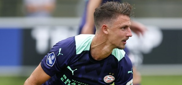 Foto: Boscagli looft PSV-nieuweling: ‘Blij met hem te spelen’