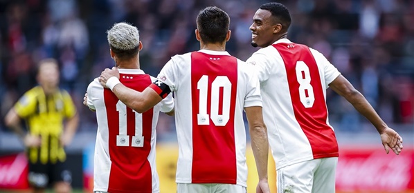 Foto: Stoomwals Ajax plet onmachtig Vitesse