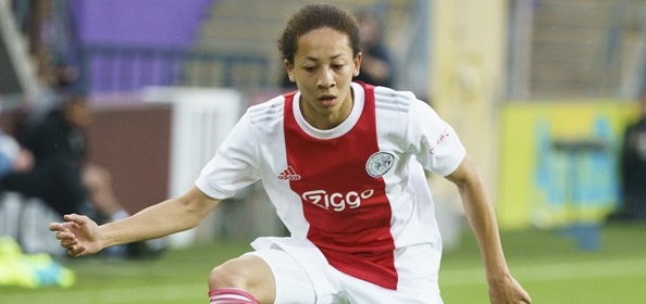 Foto: Ajax beloont middenvelder met contract