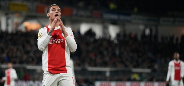 Foto: Kijkers Heracles-Ajax moedeloos: ‘Zoveelste keer!’
