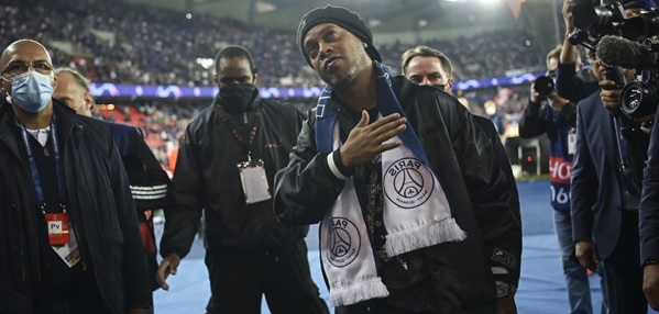 Foto: Hartverwarmende hereniging Messi en Ronaldinho in Parijs (?)